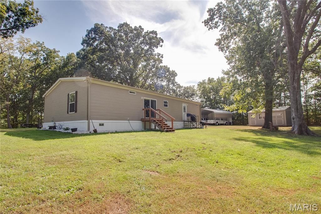 Image 42 of property listing at 1468 F S Road, Medora, IL 62063