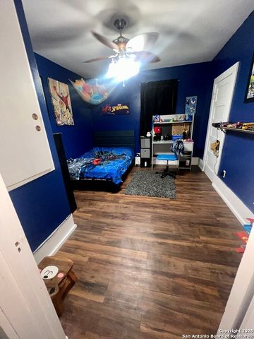 501 E Randall, Beeville, TX 78102