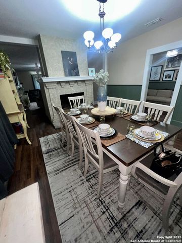 501 E Randall, Beeville, TX 78102