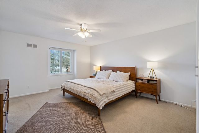 2904 Sylvania Drive, West Des Moines, IA 50266