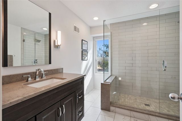 2904 Sylvania Drive, West Des Moines, IA 50266