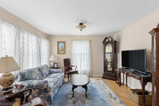 44 Lancelot Drive, Berkeley Heights Twp., NJ 07922