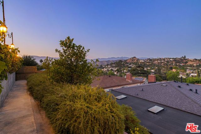 4445 Caledonia Way, Los Angeles, CA 90065