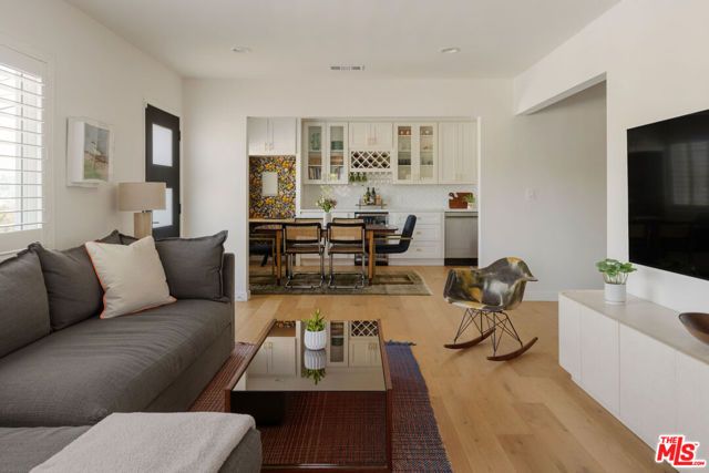 4445 Caledonia Way, Los Angeles, CA 90065