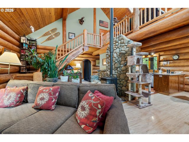 19178 S ECHO DELL Ln, Oregon City, OR 97045