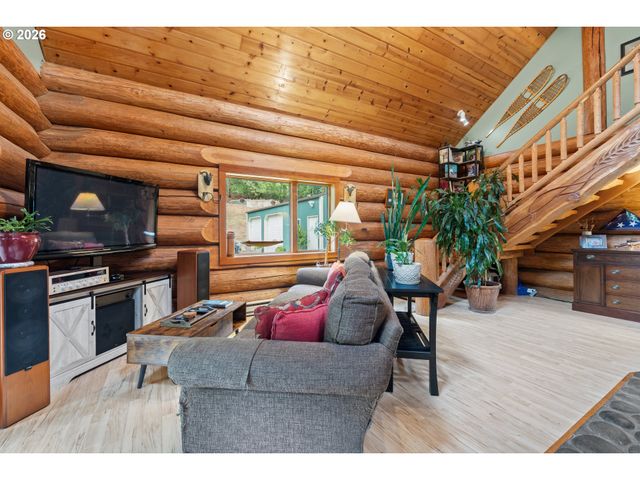 19178 S ECHO DELL Ln, Oregon City, OR 97045