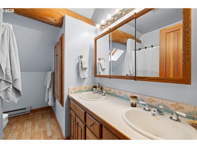 19178 S ECHO DELL Ln, Oregon City, OR 97045