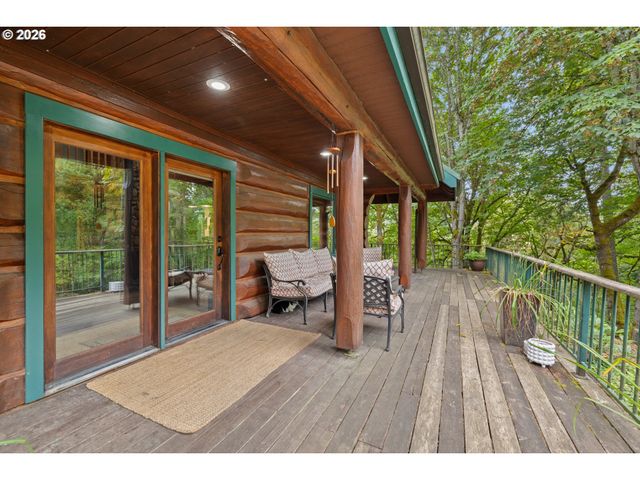 19178 S ECHO DELL Ln, Oregon City, OR 97045
