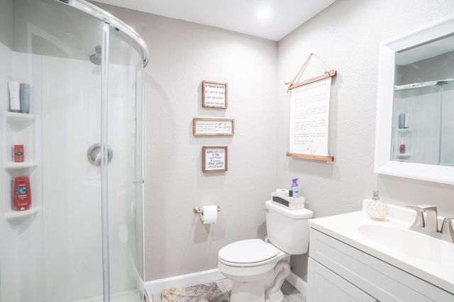 2135 LOOSE MOOSE LOOP, North Pole, AK 99705