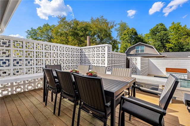 607 NE 2nd Street, Bentonville, AR 72712