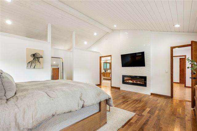 607 NE 2nd Street, Bentonville, AR 72712