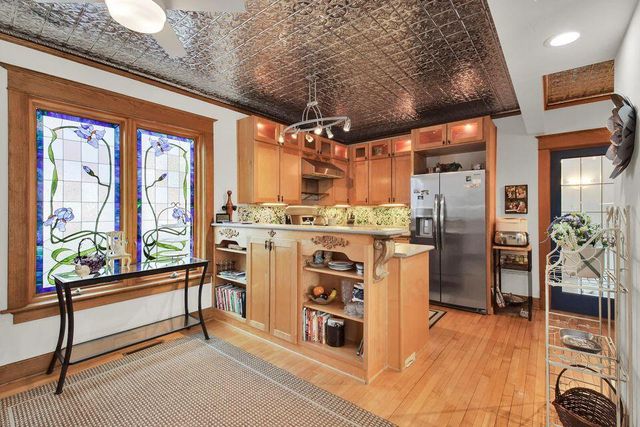 162 Wilson AVENUE, West Bend, WI 53090