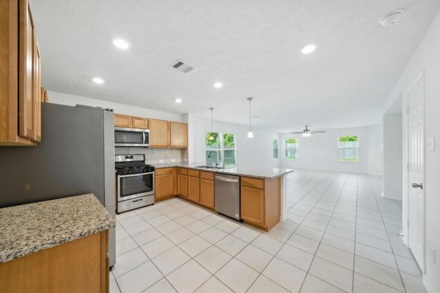 539 Broken Boulder Street, Magnolia, TX 77354