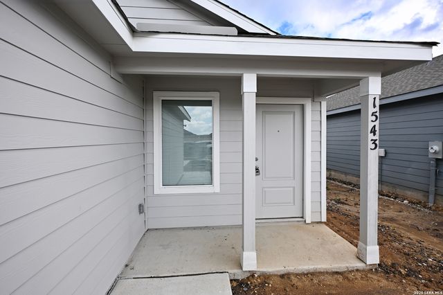1543 SILVER CRK, New Braunfels, TX 78130