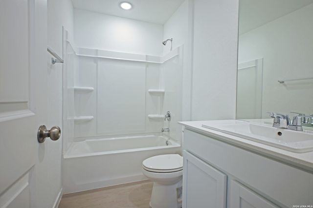 1543 SILVER CRK, New Braunfels, TX 78130