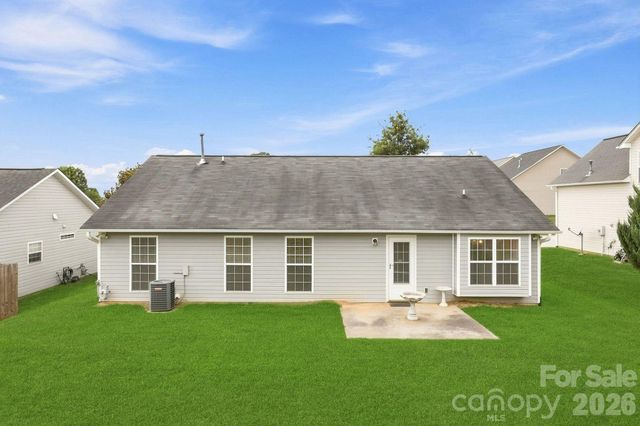 99 Yadkin Road, Fletcher, NC 28732