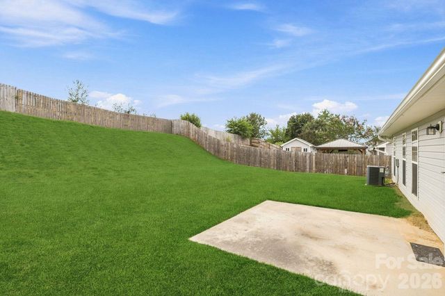 99 Yadkin Road, Fletcher, NC 28732
