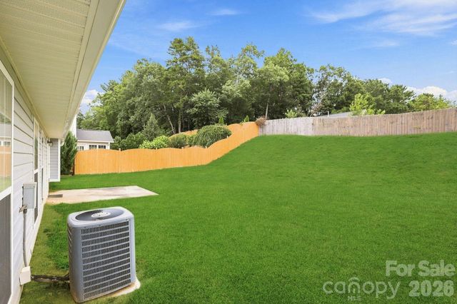 99 Yadkin Road, Fletcher, NC 28732
