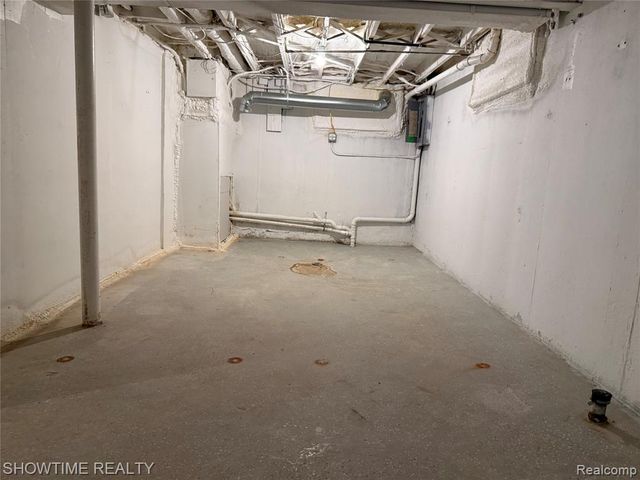 26261 Linwood Street, Roseville, MI 48066