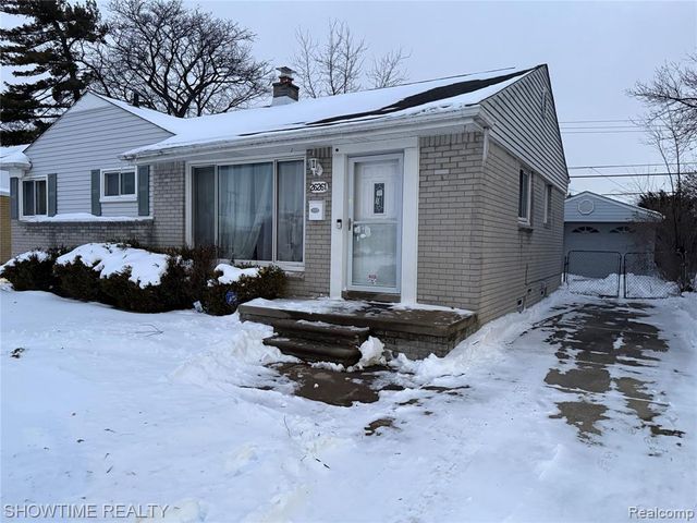 26261 Linwood Street, Roseville, MI 48066