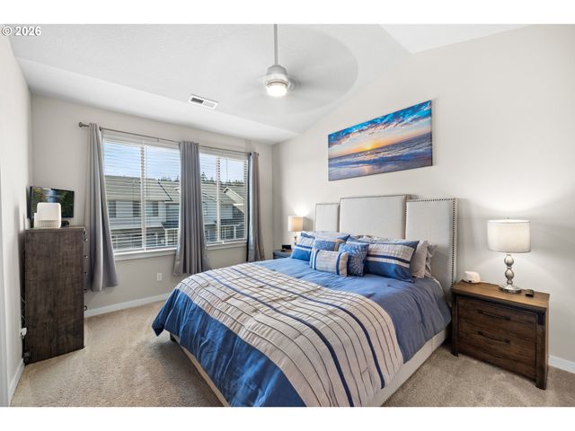 12478 Se WATER DROP Way, Happy Valley, OR 97086