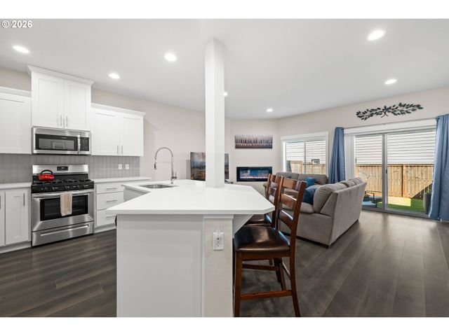 12478 Se WATER DROP Way, Happy Valley, OR 97086