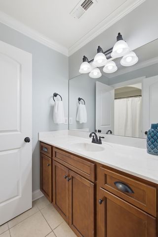 8036 Fenwick Ln, Spring Hill, TN 37174