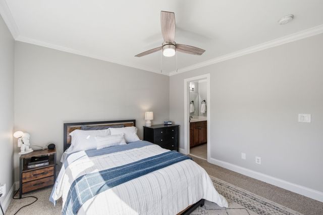 8036 Fenwick Ln, Spring Hill, TN 37174