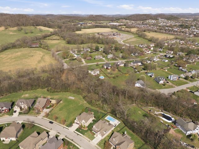 8036 Fenwick Ln, Spring Hill, TN 37174