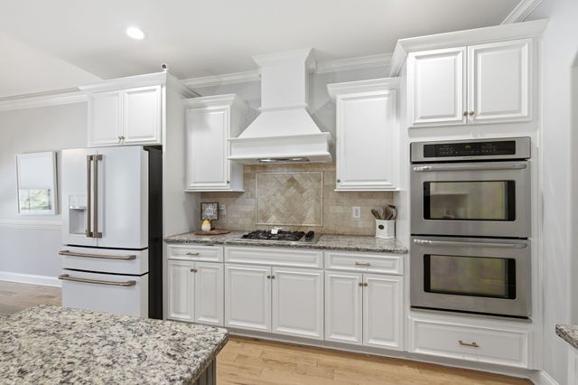 8036 Fenwick Ln, Spring Hill, TN 37174