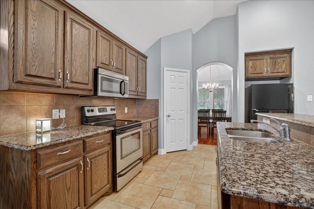 9808 Mullins Crossing Drive, Fort Worth, TX 76126