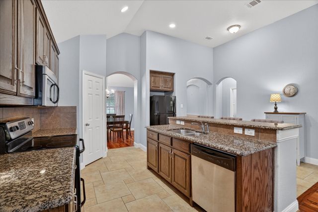 9808 Mullins Crossing Drive, Fort Worth, TX 76126