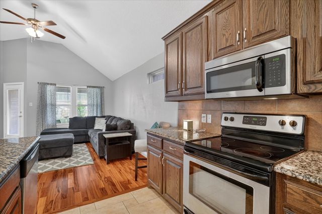 9808 Mullins Crossing Drive, Fort Worth, TX 76126