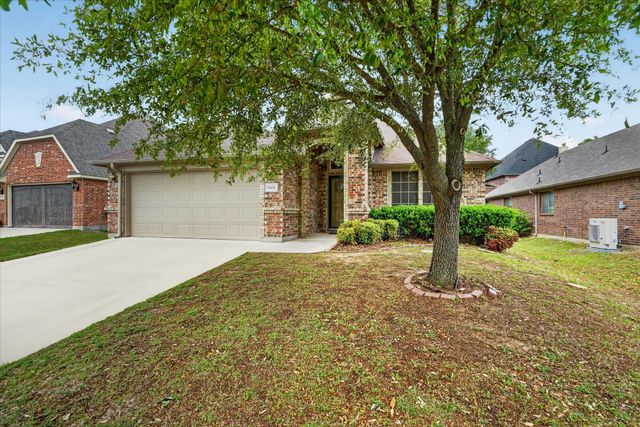 9808 Mullins Crossing Drive, Fort Worth, TX 76126