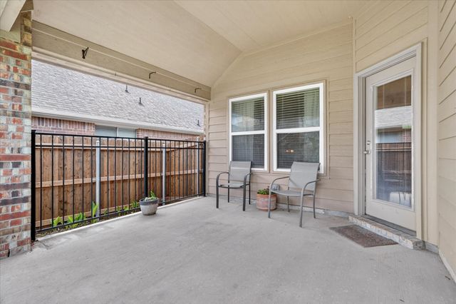 9808 Mullins Crossing Drive, Fort Worth, TX 76126