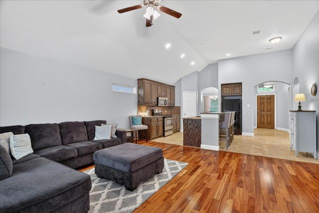 9808 Mullins Crossing Drive, Fort Worth, TX 76126