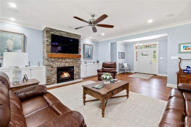 8000 Clancy Pl, Chesterfield, VA 23838