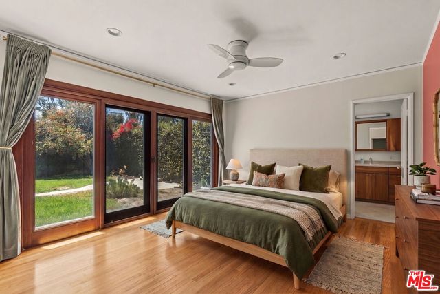 1748 Stanton Avenue, Glendale, CA 91201