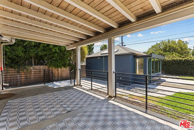 1748 Stanton Avenue, Glendale, CA 91201