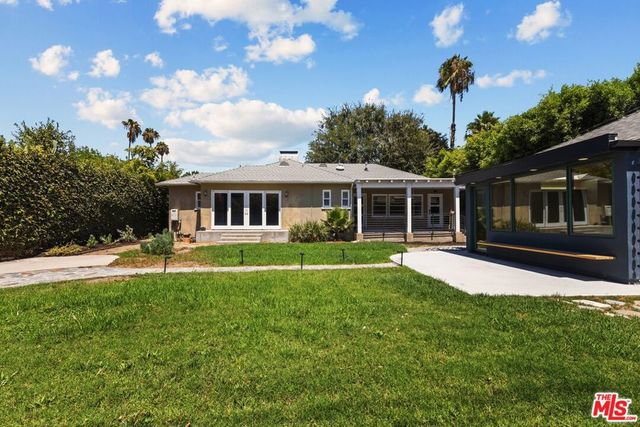 1748 Stanton Avenue, Glendale, CA 91201