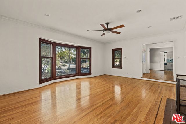 1748 Stanton Avenue, Glendale, CA 91201