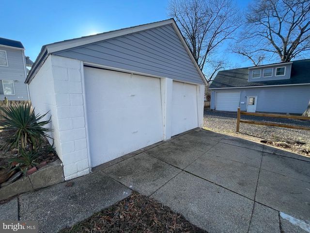 2819 HADDONFIELD RD, Pennsauken, NJ 08110