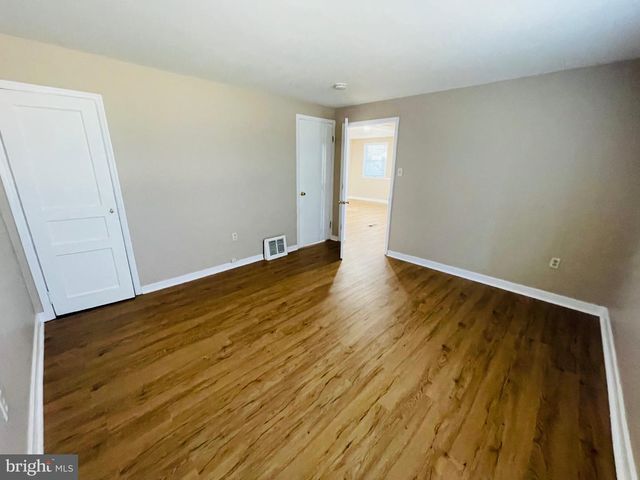 2819 HADDONFIELD RD, Pennsauken, NJ 08110