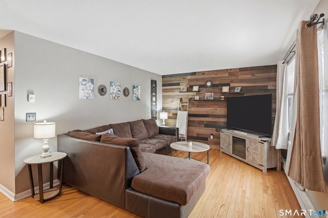 273 Queen Street Apt 9C, Southington, CT 06489