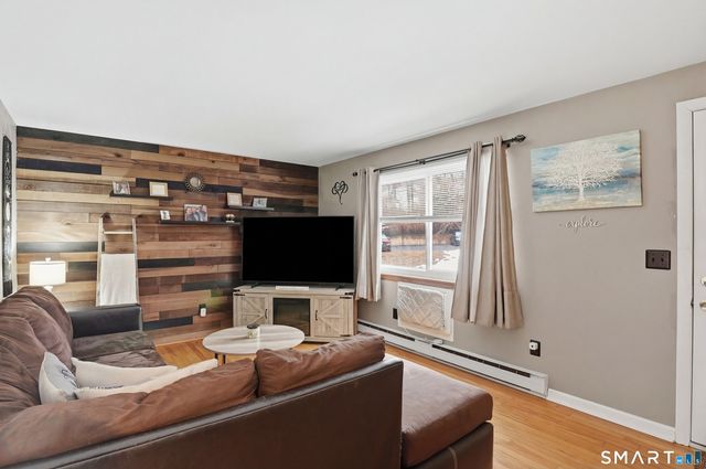 273 Queen Street Apt 9C, Southington, CT 06489