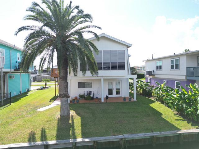 88 Tarpon Street, Bayou Vista, TX 77563