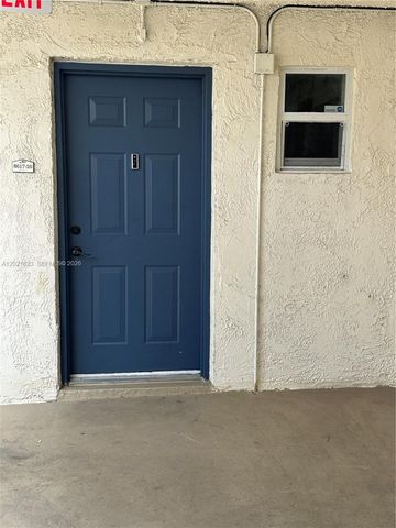 8617 SW 68th Ct 26, Pinecrest, FL 33156
