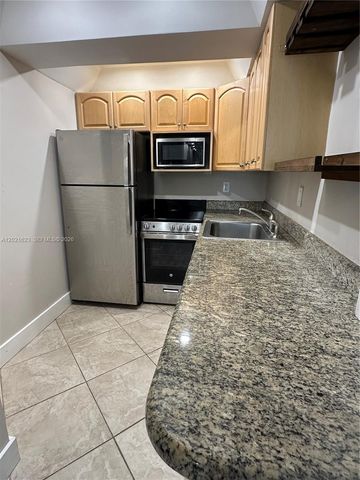 8617 SW 68th Ct 26, Pinecrest, FL 33156