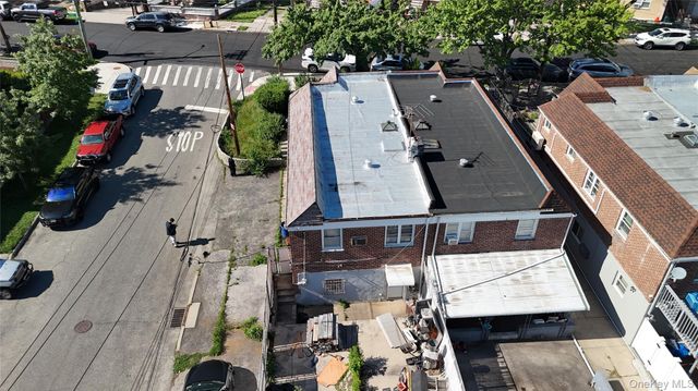 3140 Waterbury Avenue, Bronx, NY 10465