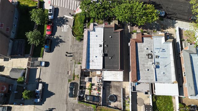 3140 Waterbury Avenue, Bronx, NY 10465